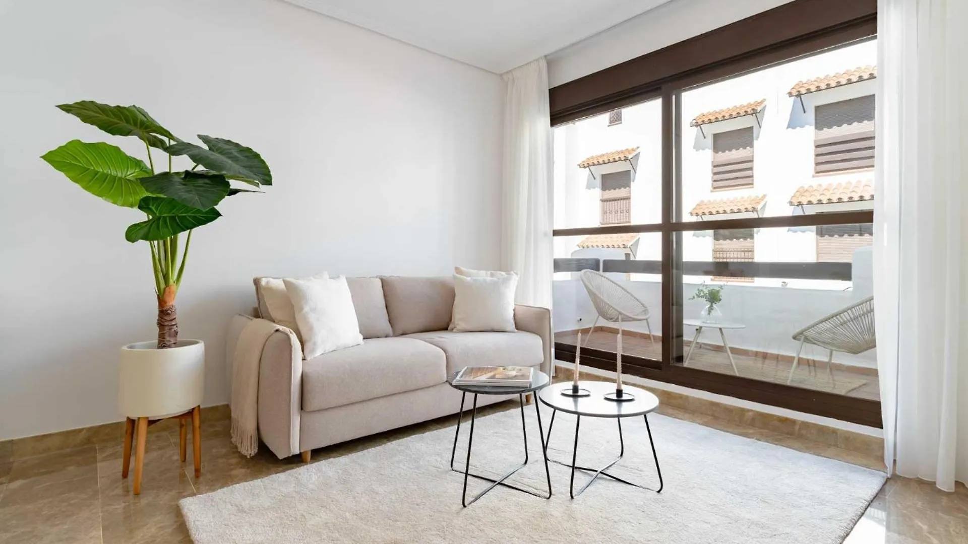 Charmant Appartement Met Groot Terras In Estepona 0*,  Spain